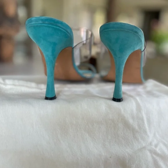 Manolo Blahnik Turquoise suede toe-ring heels, size 36 / 6 - Picture 8 of 8